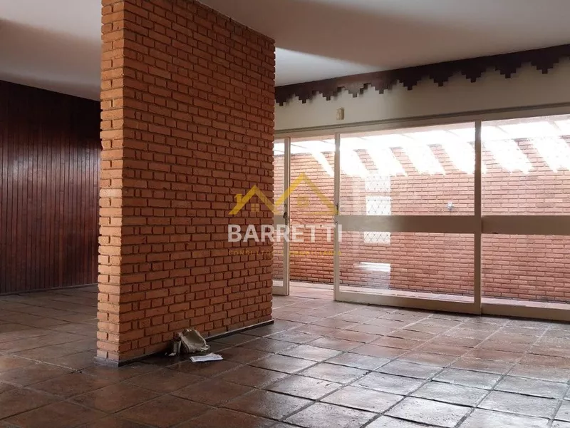 Casa à venda no São Dimas, com 307 m², 6 quartos, 3 banheiros, quintal e 2 vagas de garagem - Foto Principal