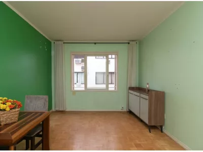 Vendo amplo Apto 2dorm com 2banheiros e semi mobiliado  - Foto 2