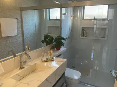 Linda Casa de 4 quartos sendo 3 suítes mais dependência completa e 4 vagas de garagem no Alphavill - Foto 20
