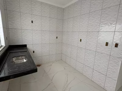 Casa de 2 quartos sendo 1 suíte com garagem para dois carros e quintal - Foto 10