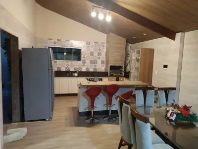 Casa com 5 quartos sendo 3 suítes, área gourmet com jacuzzi, piscina aquecida, em Bairro Boa Vista - Foto 62