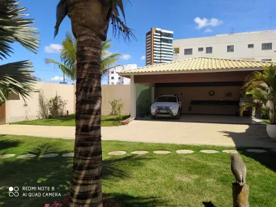 Casa Alto Padrão com 05 suítes, poço artesiano e energia solar em ótima localização no Bairro - Foto 2