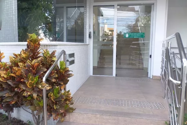 Apartamento funcional de 01 dormitório mobiliado - ao lado da UFSC - Foto 2