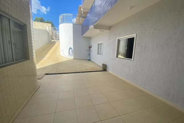 Apartamento térreo à venda, com 4 quartos sendo 2 suítes, com excelente acabamento, garagem para - Foto 4