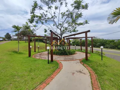 Sobrado à venda, com 305m², 3 suítes, 5 banheiros, piscina e 4 vagas de garagem no condomínio Villa D'Aquila - Foto 46