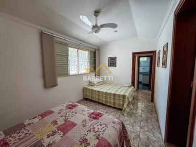 Casa disponível para venda e locação no Colinas do Piracicaba, com 298 m² de área construída. Possui 3 quartos, sendo 1 suíte, piscina, chalé e 6 vagas de garagem - Foto 17