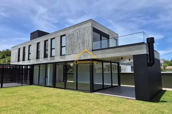 Casa 4 dormitórios a Venda em Condominio, Rio Vermelho em Florianopolis - Foto 3