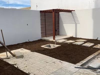 Casa duplex de 3 quartos sendo 2 suítes, piscina, espaço gourmet com churrasqueira depósito e ban - Foto 16