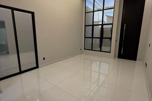 OPORTUNIDADE - Casa de Alto Padrão no Bairro Boa Vista, 3/4 sendo 2 suítes, próximo a Avenida Lu - Foto 1