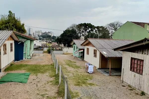 Terreno ZR4 para venda no Capão Raso com 420m² - Foto 6