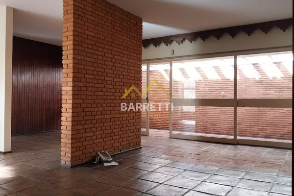 Casa para locação no São Dimas, com 307 m², 6 quartos, 3 banheiros, quintal e 2 vagas de garagem - Foto 1