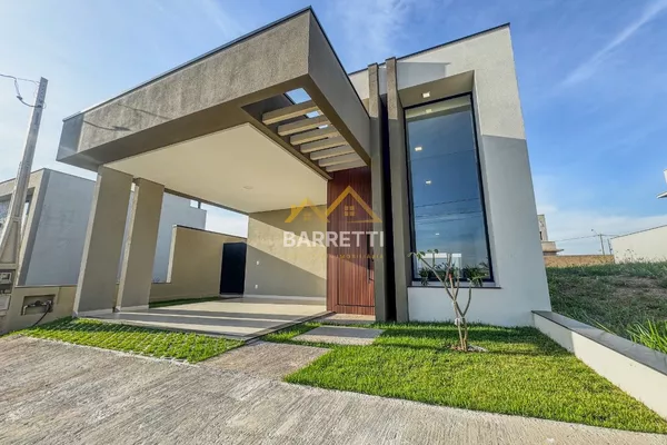 Casa à venda no Residencial Canadá com 152 m², 3 quartos (2 suítes), piscina e 2 vagas de garagem - Foto 1
