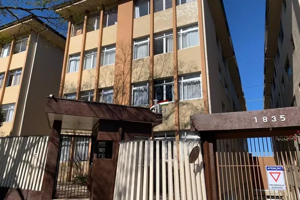 Apartamento 3 quartos no térreo na Av Iguaçu para alugar 90m² - Foto 1