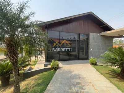 Chácara à venda no bairro Santa Rita, com 727 m² de construção, 6 quartos (sendo 4 suítes), piscina e 8 vagas de garagem - Foto 4