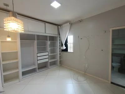 Excelente apartamento de 2 quartos sendo 1 suíte de 1ª andar com planejados na cozinha e quartos p - Foto 22