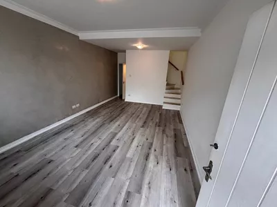 Casa de vila, assobradada com 3 quartos sendo 1 suite. - Foto 4