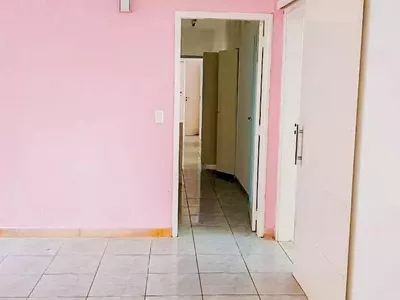 Casa à venda com 290 m² no Centro, com 4 quartos (sendo 1 suíte), quintal e 3 vagas de garagem - Foto 14