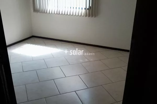 CASA ALVENARIA COM SALA COMERCIAL BAIRRO CRISTO REI - Foto 6