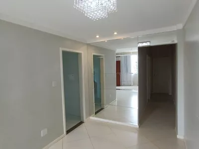 Excelente apartamento de 2 quartos sendo 1 suíte de 1ª andar com planejados na cozinha e quartos p - Foto 9