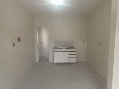 Ponto comercial + 2 apartamentos na parte superior, na Av. Santa Helena, esquina com a Nilo Peçanha - Foto 18