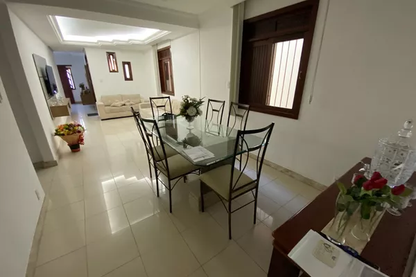 Ótima Casa à venda, 4 quartos sendo 2 suítes, 3 vagas de garagem, Recreio, Vitória da Conquista, - Foto 6
