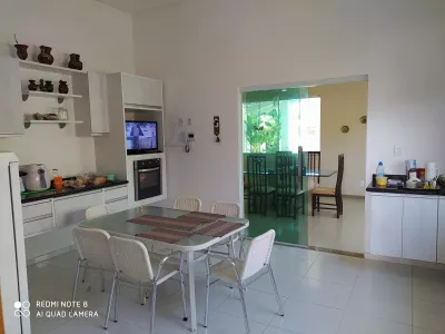 Casa Alto Padrão com 05 suítes, poço artesiano e energia solar em ótima localização no Bairro - Foto 15