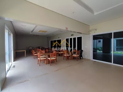 Sobrado à venda, com 305m², 3 suítes, 5 banheiros, piscina e 4 vagas de garagem no condomínio Villa D'Aquila - Foto 39