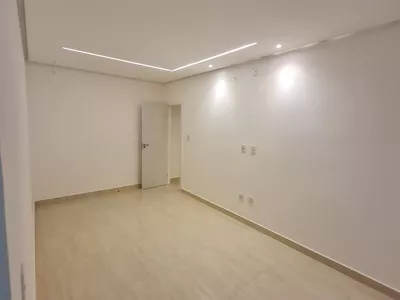 Casa duplex 3 suítes sendo 1 com closet e outra com varanda + vaga de garagem para 4 carros com 1 - Foto 48
