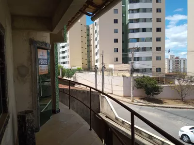 Casa tipo Sobrado solto no terreno a 300 mts da Faculdade Fainor com 4 salas, 3/4 no Bairro Candeia - Foto 3