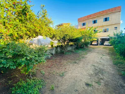Vendo ótima casa duplex de 4 quartos, sendo 3 suítes, garagem para 5 carros, Vitória da Conquist - Foto 5