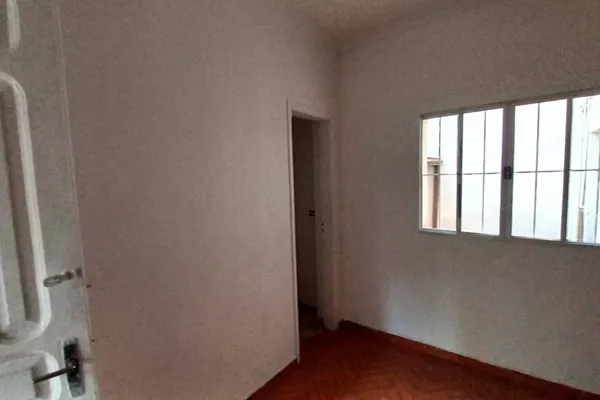 Casa à venda no centro de Capivari, com 100 m², 3 quartos e 2 banheiros - Foto 2