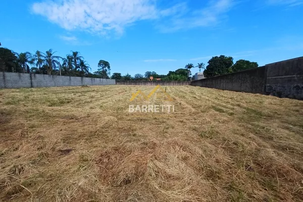 Terreno Plano de 3.200 m² à Venda no Bairro Santa Rita em Piracicaba - Foto 2