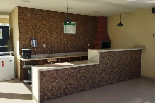 Ótimo Apartamento de 1º andar em condomínio fechado com completa infra estrutura próximo da Av. - Foto 3