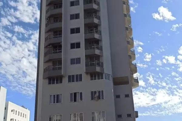 Cobertura Duplex com Piscina  Edifício Osvaldo Bukovski sendo 01 Apartamento por andar - Foto 2