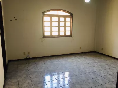 Casa bastante ampla com terreno de 320 m² e 327.80 m² de área construída em ótima localizaçã - Foto 10