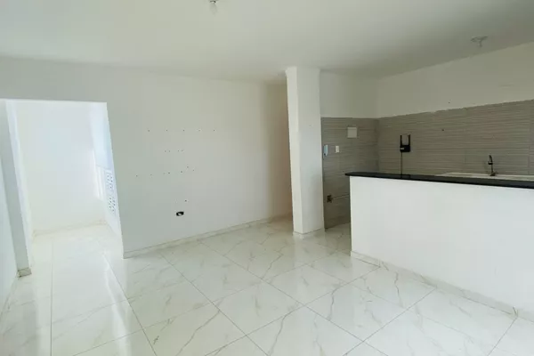 Vendo ótimo apartamento de 2 quartos com suíte, pronto para morar, apto no 2º andar - Foto 6