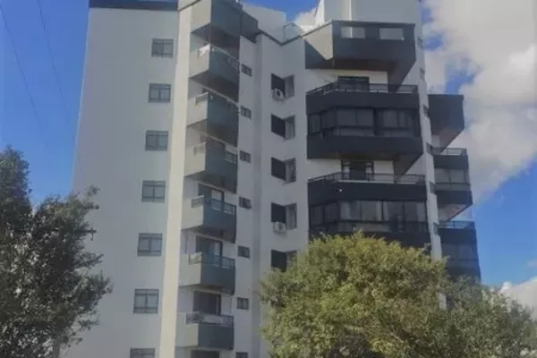Apartamento Ed. Central Park, Alto Padrão, Linda vista para para toda a cidade, com área privativa de 201,54 m2 e área total de 275,15 m2; Apartamento com 03 suítes, sendo a suíte Master com Hidromassagem e closet e outra das suítes também com closet, Lav - Foto 1
