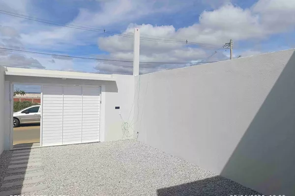 Linda casa nova de 3 quartos sendo 1 suíte, garagem para 2 carros, acabamento de primeira à Venda - Foto 3