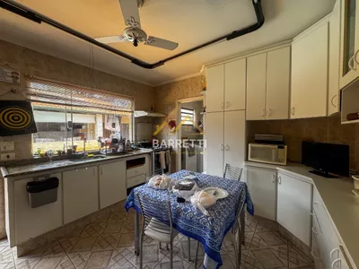 Chácara à venda no bairro Santa Rita, com 307 m² de área construída, 4 quartos, piscina, área gourmet e 4 vagas de garagem - Foto 7
