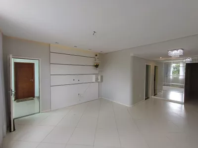 Excelente apartamento de 2 quartos sendo 1 suíte de 1ª andar com planejados na cozinha e quartos p - Foto 8