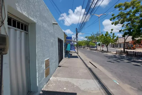 VENDA - CASA AVENIDA H, Nº: 1270 - CONJUNTO CEARÁ - Foto 2