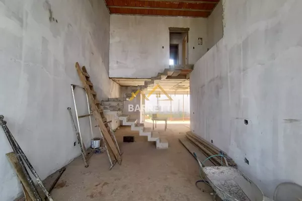 Casa à venda com 205m², 4 quartos (sendo 1 suíte), 4 banheiros e 4 vagas de garagem, localizada no Condomínio Park Unimep Taquaral - Foto 3