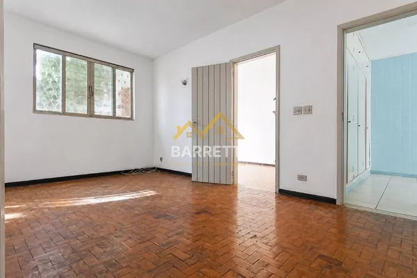 Casa à venda com 121 m² na Vila Independência, com três quartos, dois banheiros e edícula - Foto 1