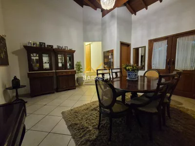 Chácara à venda de 1040m² com 3 quartos (1 suíte), 4 banheiros e 4 vagas de garagem no bairro Santa Rita - Foto 3