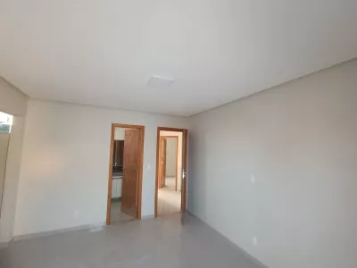 Casa duplex solta de 3 quartos sendo 2 suítes + piscina + espaço gourmet com churrasqueira à ven - Foto 37