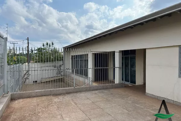 Londrina - Casa Sobrado - 6 salas - Jardim Bancários - Foto 4