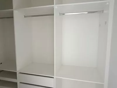 Casa duplex de 3 quartos sendo 2 suítes, piscina, espaço gourmet com churrasqueira depósito e ban - Foto 27