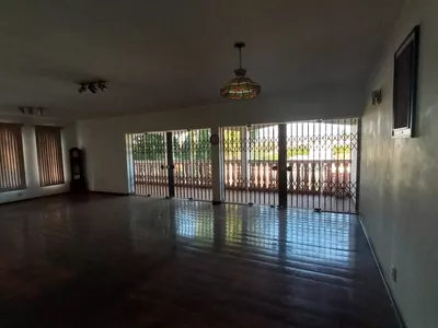 Casa à venda na Vila Fátima, com 422 m², 5 quartos (sendo 2 suítes) e 4 vagas de garagem - Foto 19