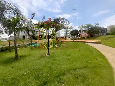 Sobrado à venda, com 305m², 3 suítes, 5 banheiros, piscina e 4 vagas de garagem no condomínio Villa D'Aquila - Foto 66