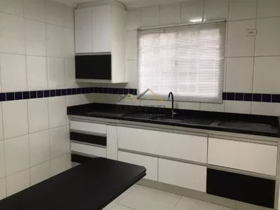 Sobrado à venda de 75m², com 2 quartos, 1 banheiro, 1 vaga de garagem e quintal, no Condomínio Vila Santa Clara - Foto 4